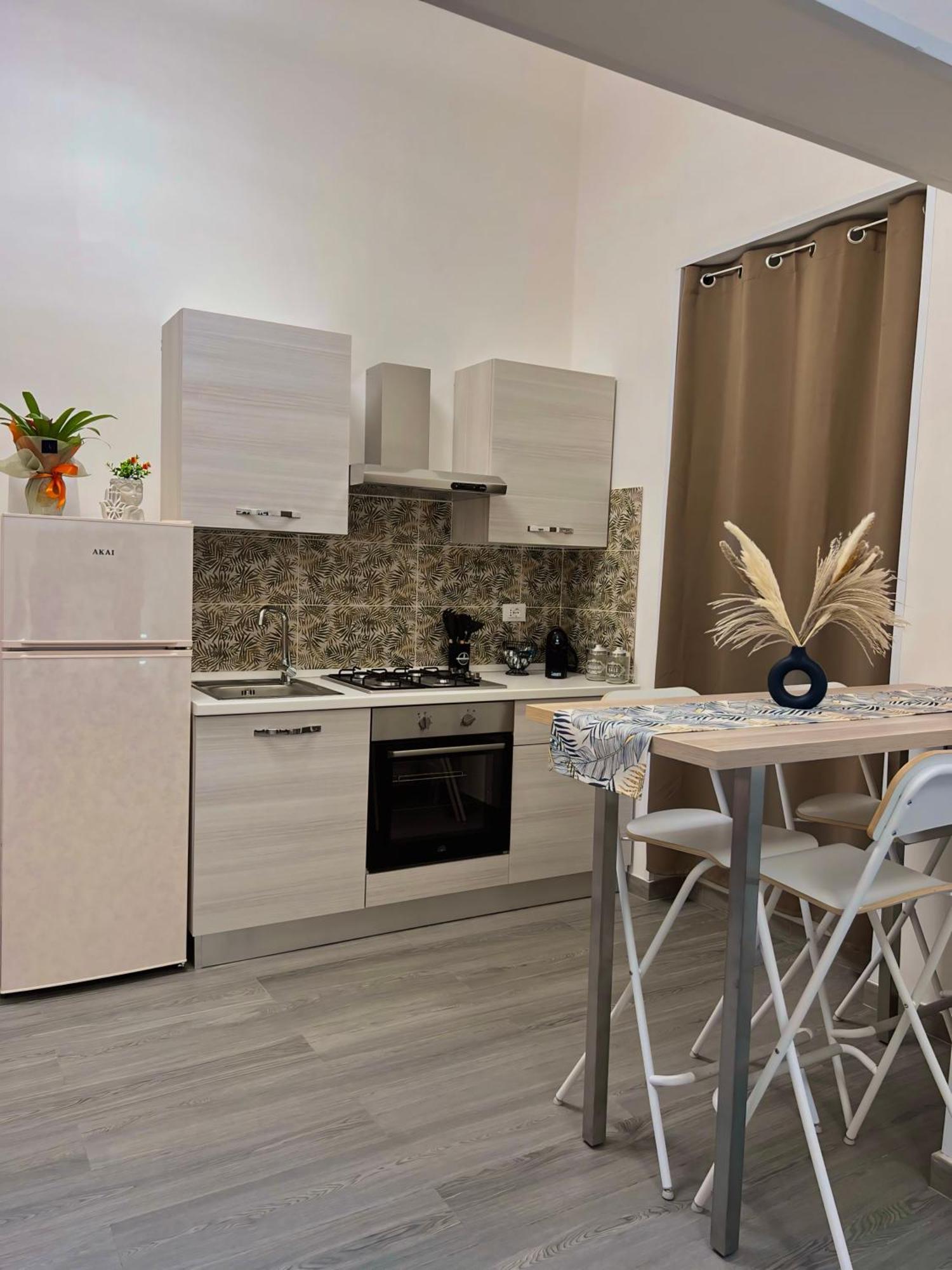 Amira Guest House Катания Экстерьер фото