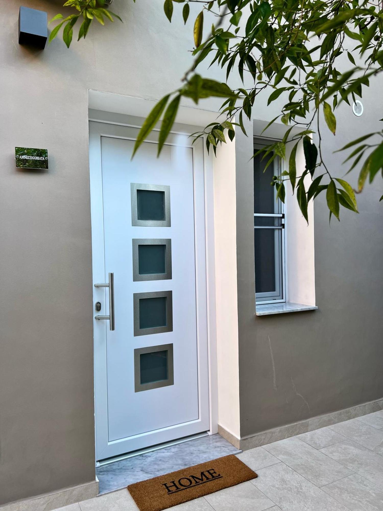 Amira Guest House Катания Экстерьер фото