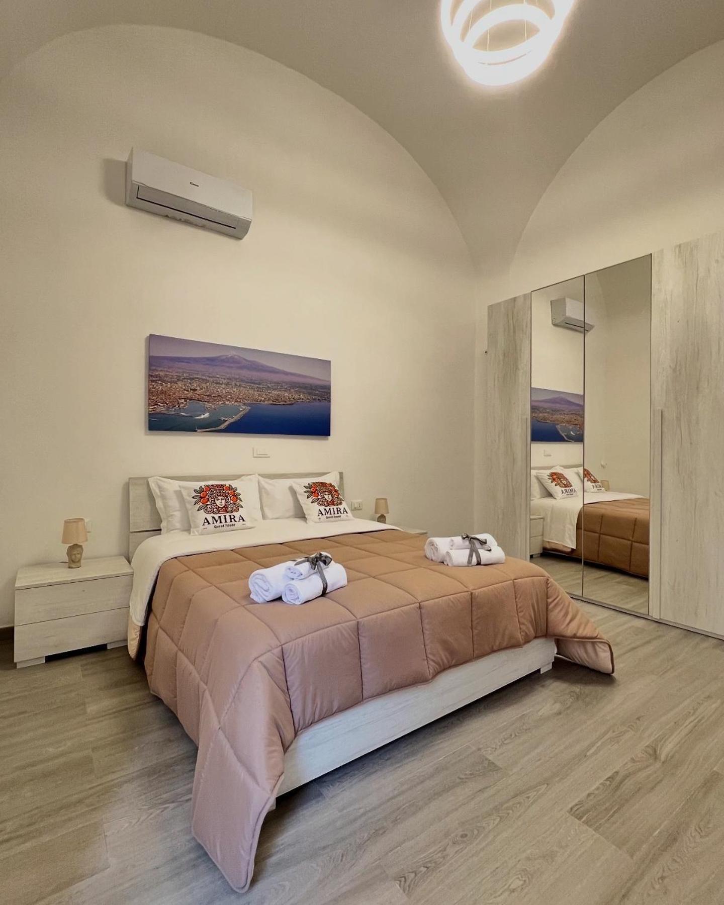 Amira Guest House Катания Экстерьер фото