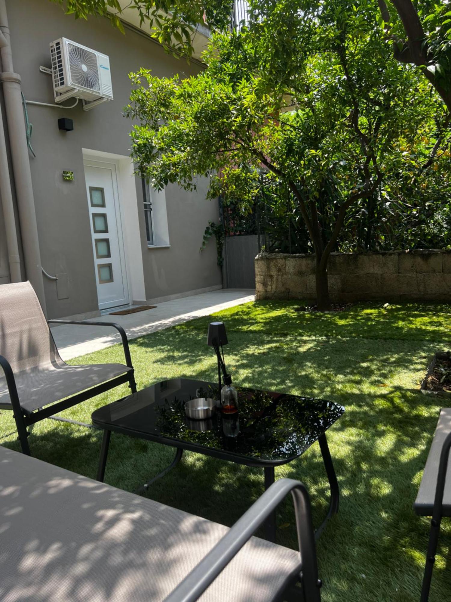 Amira Guest House Катания Экстерьер фото